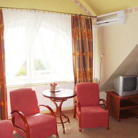 Motel Zacisze Łomża Exteriör bild