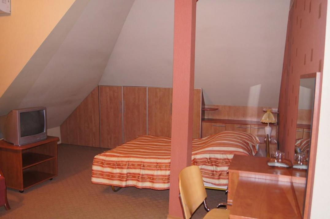 Motel Zacisze Łomża Exteriör bild