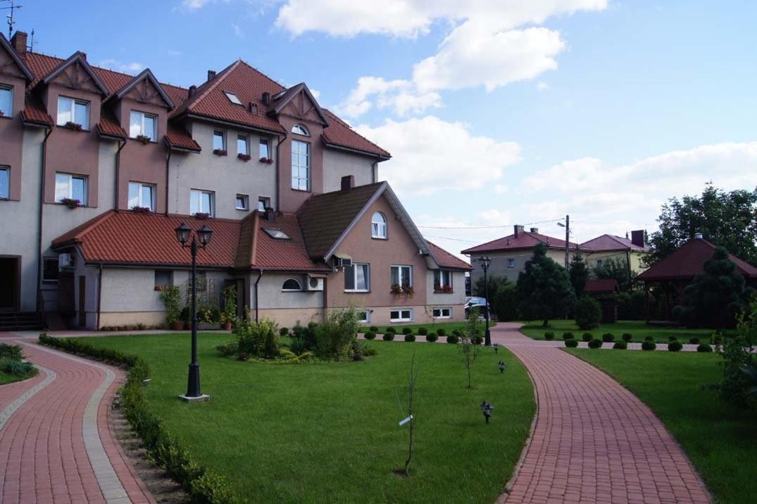 Motel Zacisze Łomża Exteriör bild